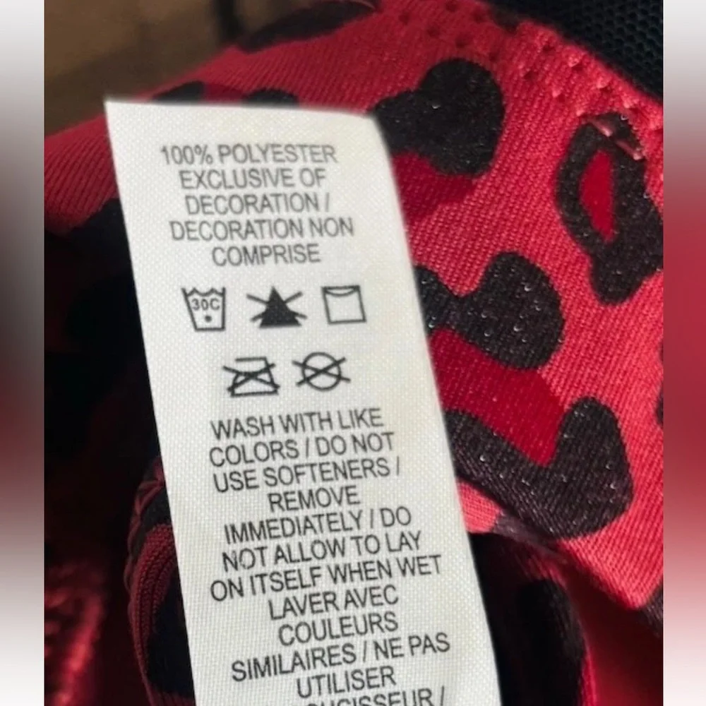 Nike Women's M Indy Red/Black Leopard Glitter LS Padded Sports Bra DD1387-661